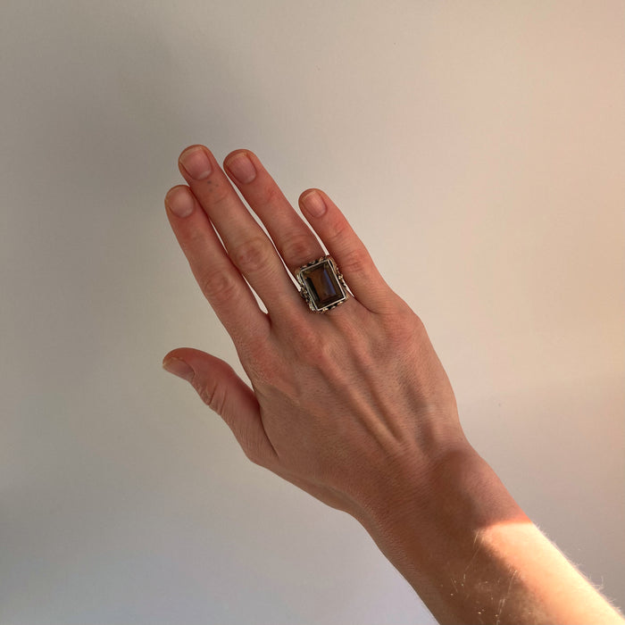 antique ring Daphne