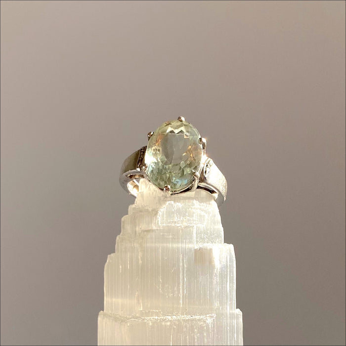 antique ring Floria