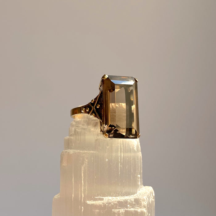 antique ring Niam