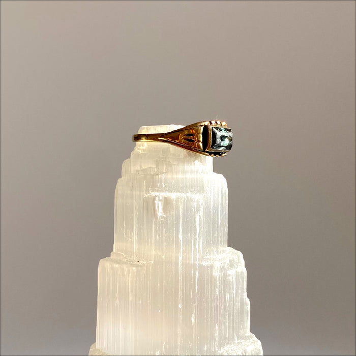 antique ring Foria