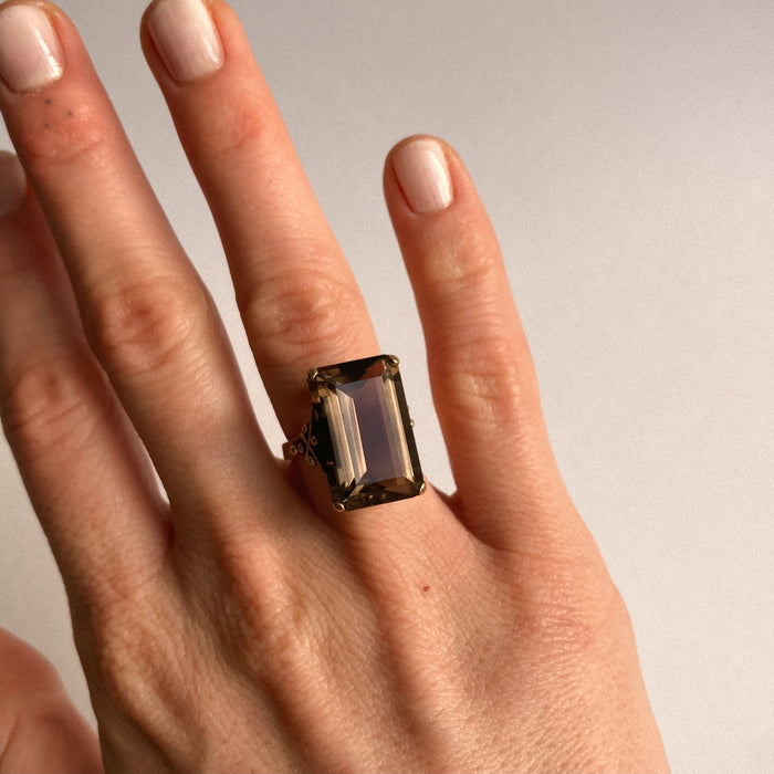 antique ring Niam