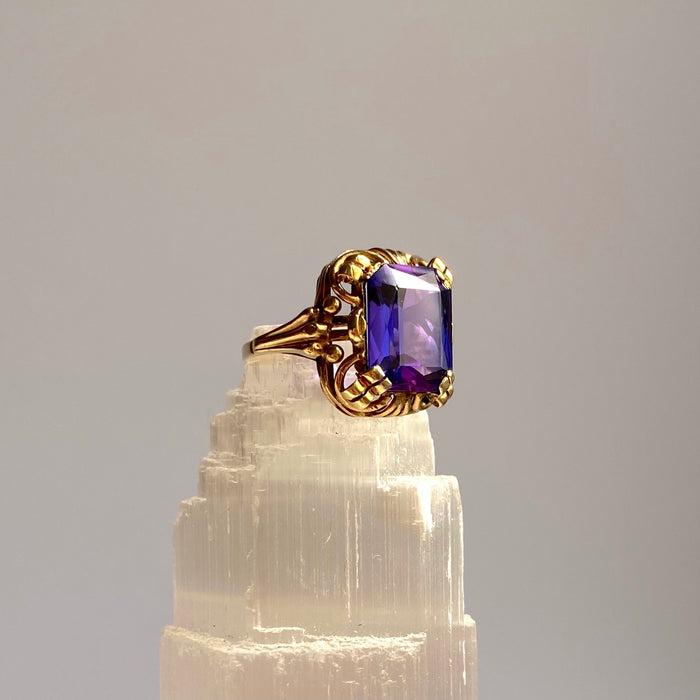 antique ring Romia