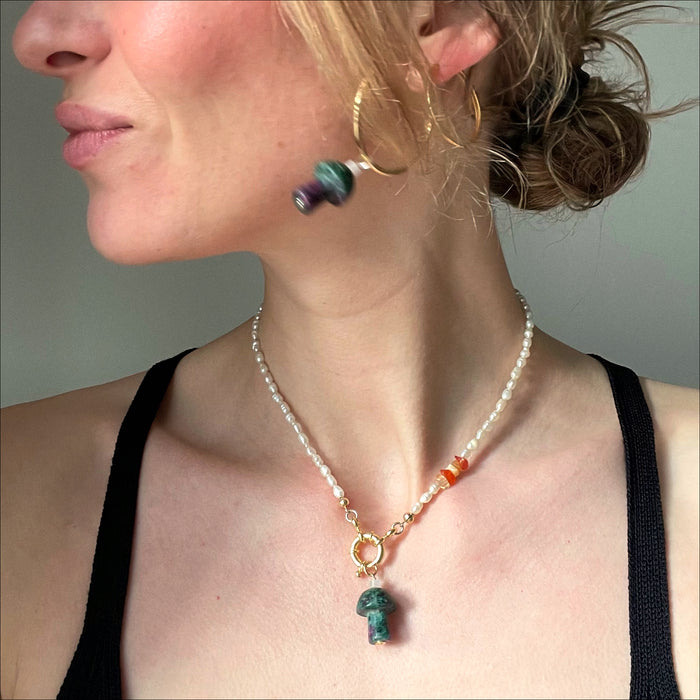 Mushroom Love Pendant Ruby in Zoisite - gold