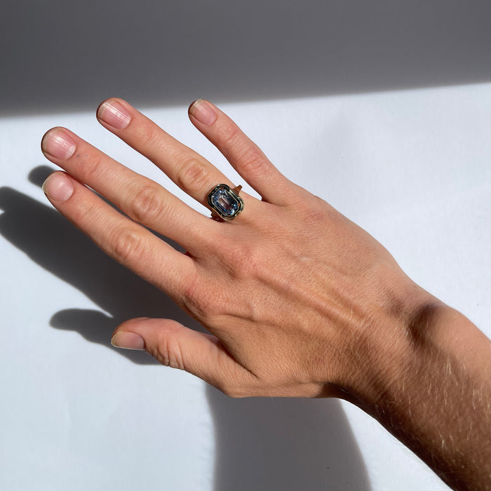 antique ring Aquera