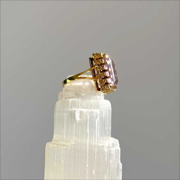 antique ring Lymai
