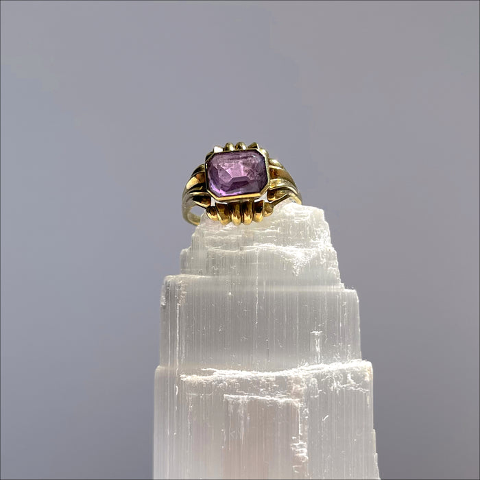 antique ring Ananda