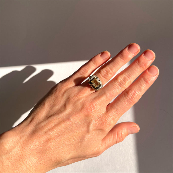 antique ring Surya