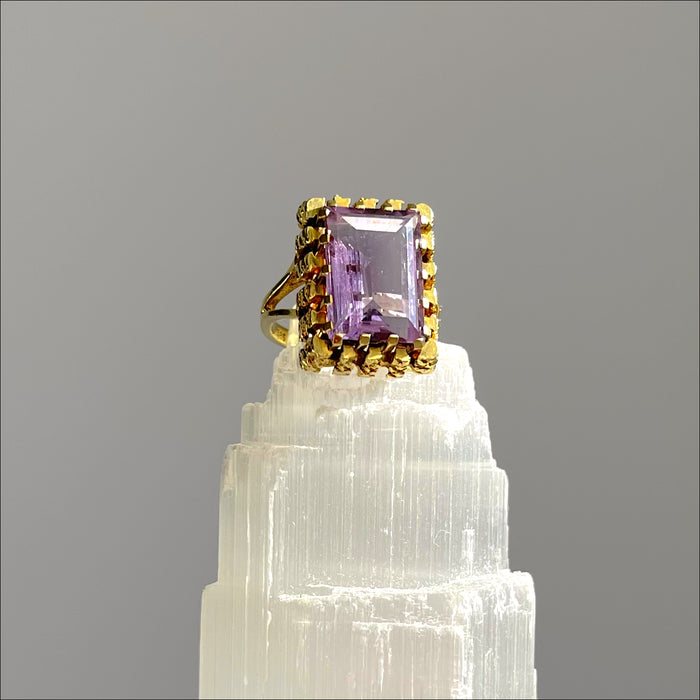 antique ring Lymai