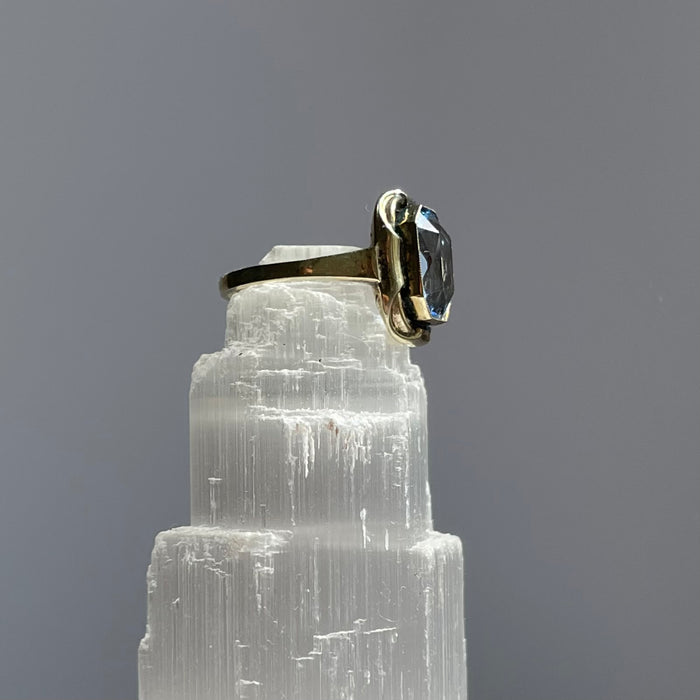 antique ring Aquera