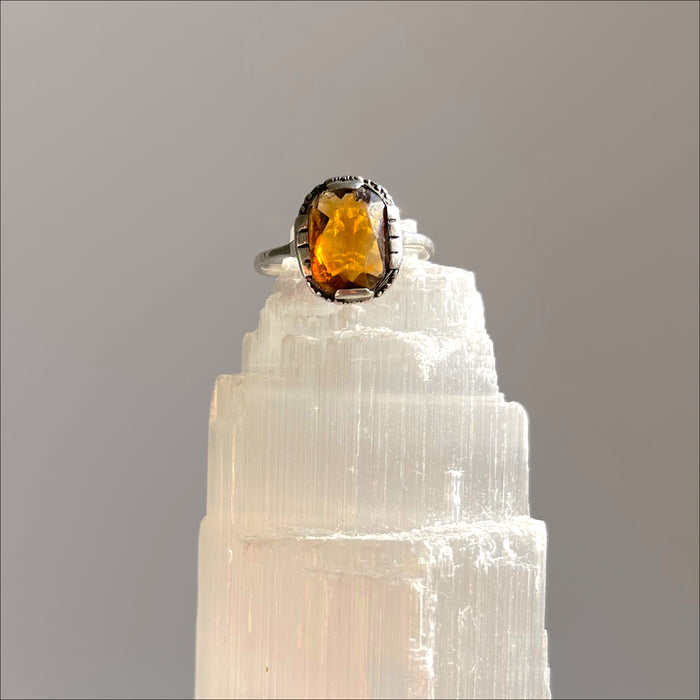 antique ring Lukai